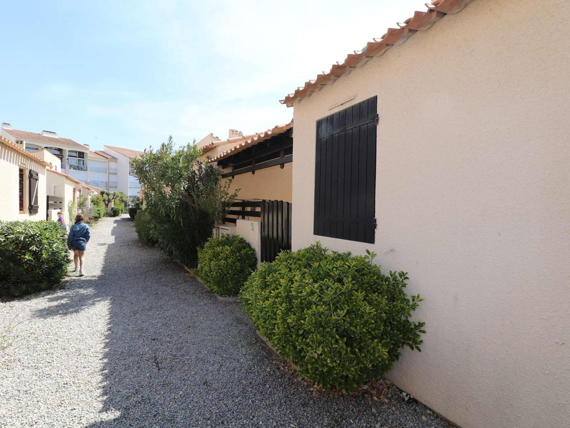 Maison P2 Mezzanine, Terrasse, Proche Plage Et Commerces, Parking Securise Au Grau-Du-Roi - Fr-1-307-142 勒格罗-迪鲁瓦 外观 照片